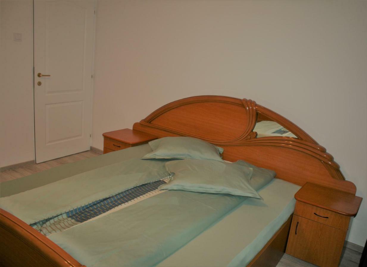 Casa Peterfi - Apartment With 3 Bedrooms And Spacious Living Room Târgu-Mureş 외부 사진