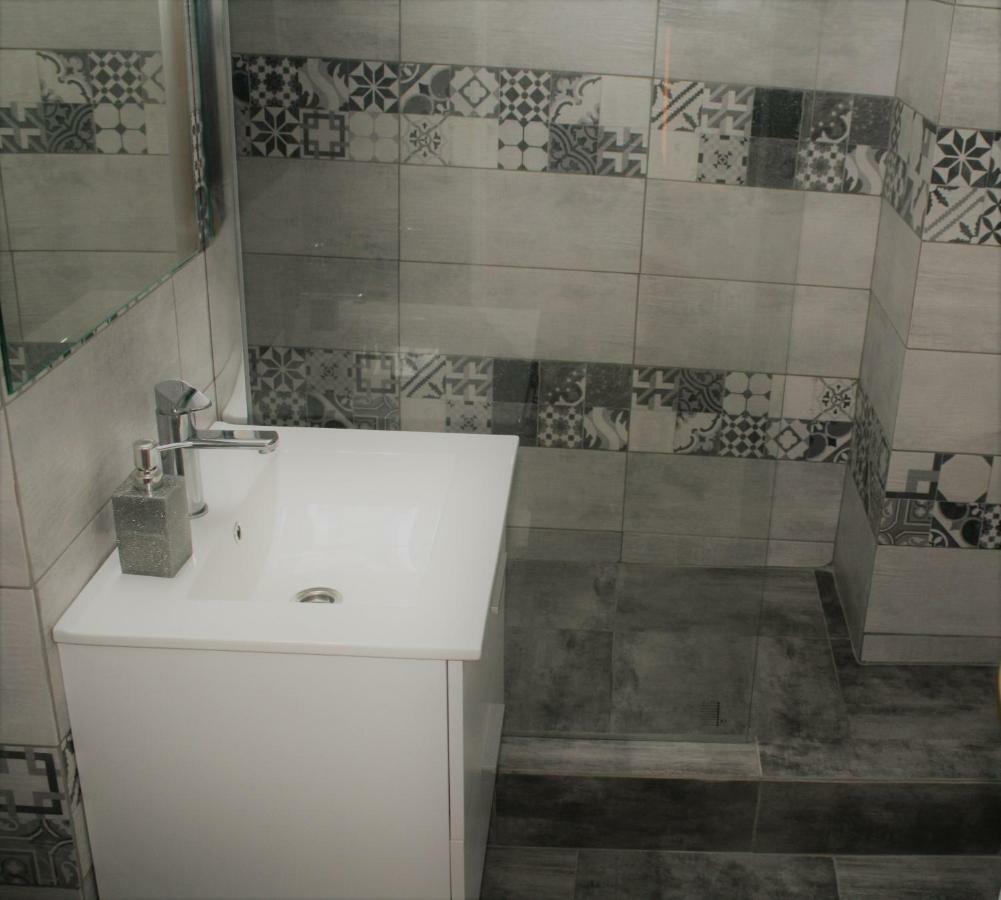 Casa Peterfi - Apartment With 3 Bedrooms And Spacious Living Room Târgu-Mureş 외부 사진